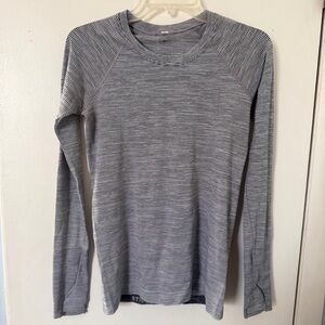 Lululemon Swiftly Tech Gray White Striped Long Sleeve Top Hole Thumbs Shirt Sz 8